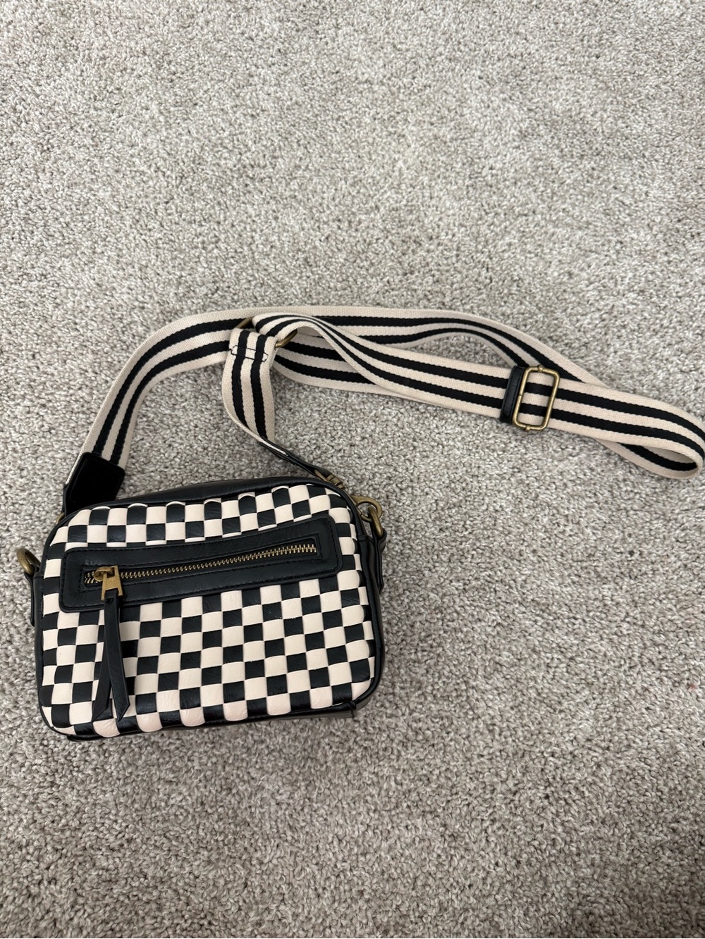 Universal Thread Black and White Checkered Crossbody Bag